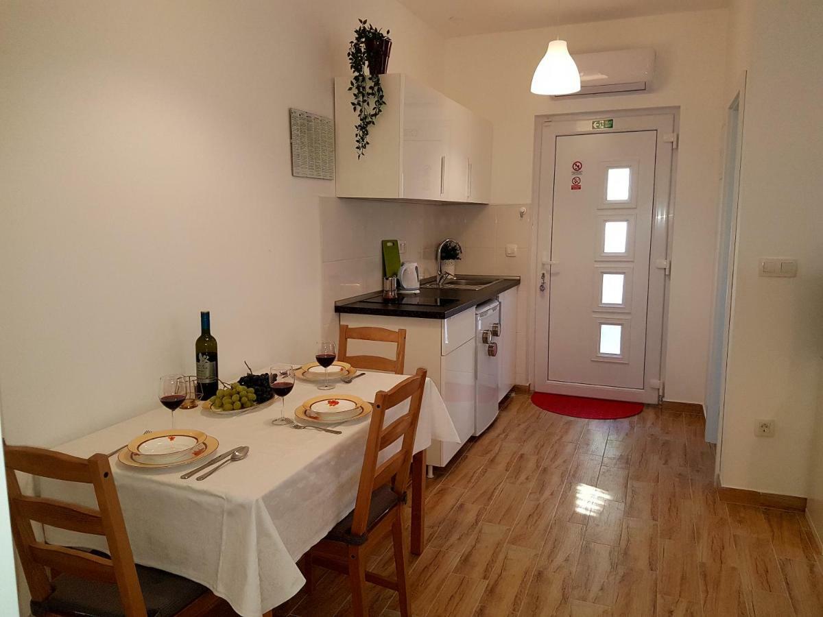 Topic Hill Apartments Сплит Екстериор снимка