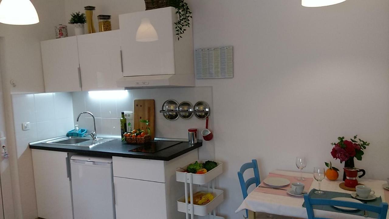 Topic Hill Apartments Сплит Екстериор снимка
