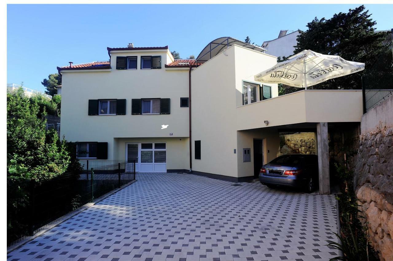 Topic Hill Apartments Сплит Екстериор снимка